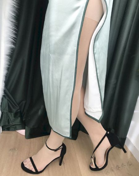 女生qq欧美壁纸墙_高清完整无删减高清视频播放